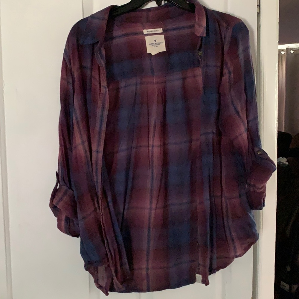 American eagle lightweight plaid button down